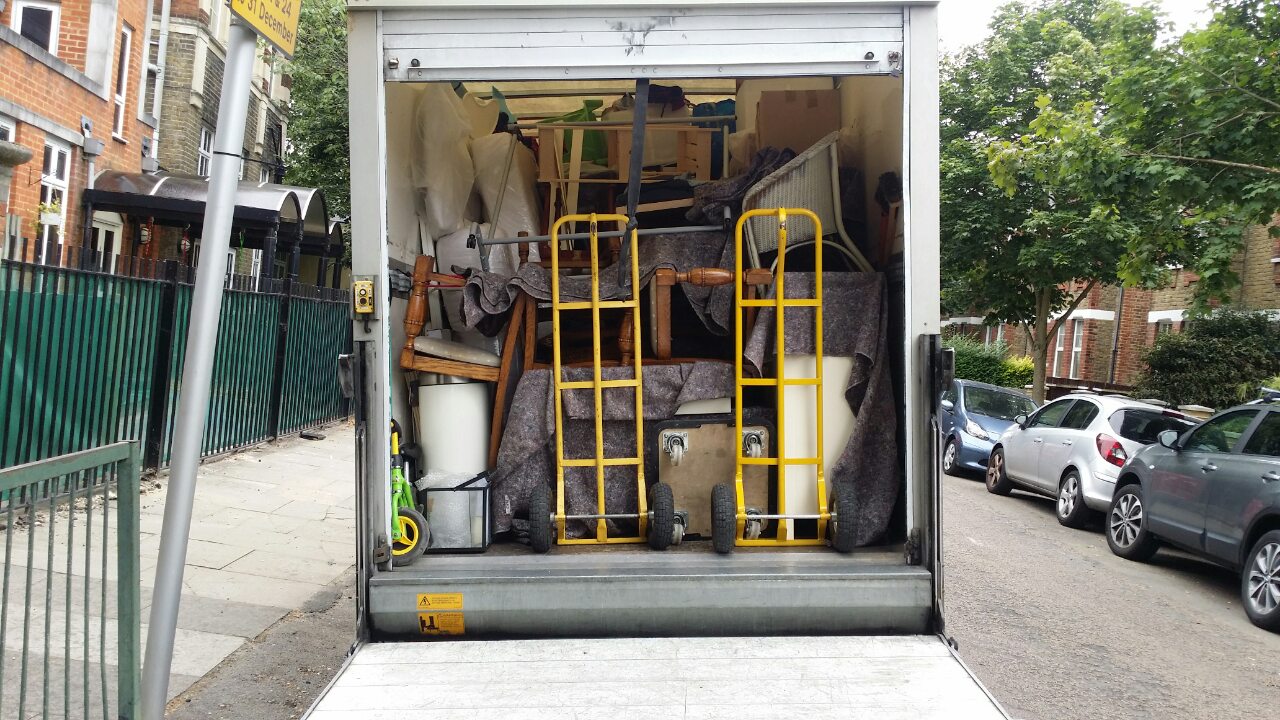 SM6 movers in Wallington