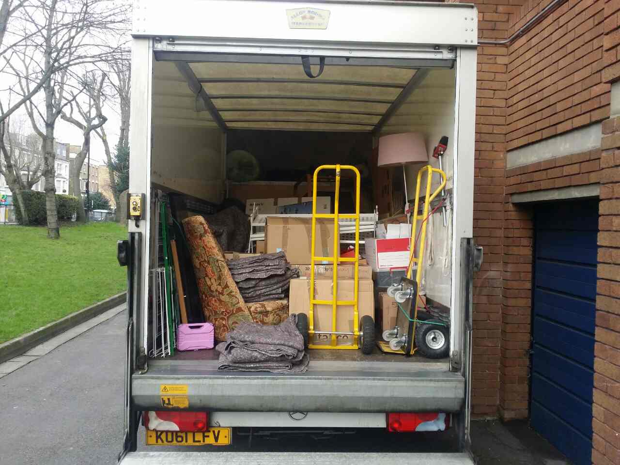 Swiss Cottage removal services in NW3